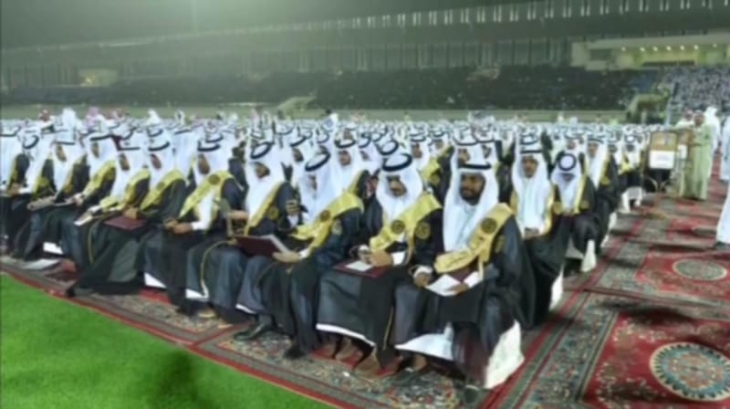 جامعة الملك فيصل تزفُ كل عاماً خيرة أبنائها من الطلاب