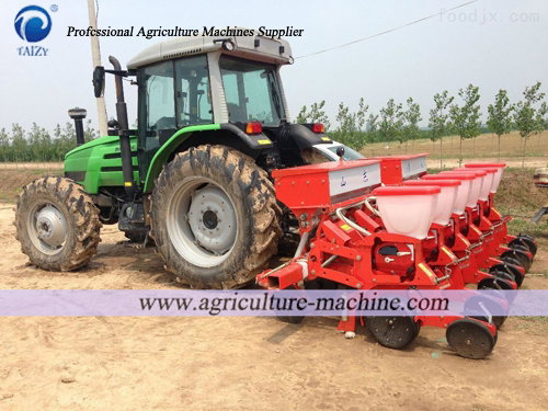 Corn planter details
