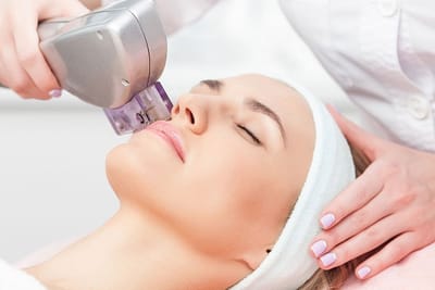 What are the benefits of laser skin resurfacing?