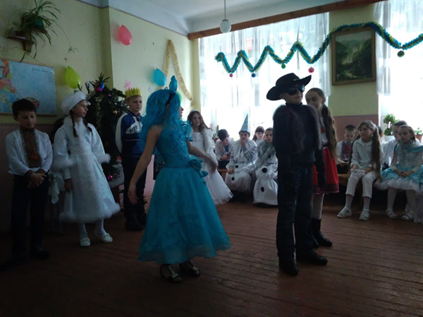 Новорічно – різдвяне свято  у Берегівському НВК