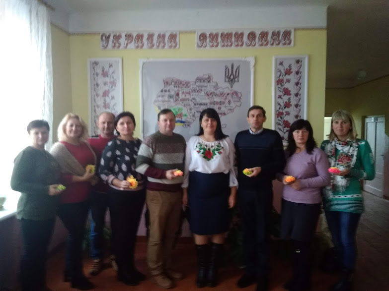 Майстер-клас «Мерехтлива веселка бісеру»