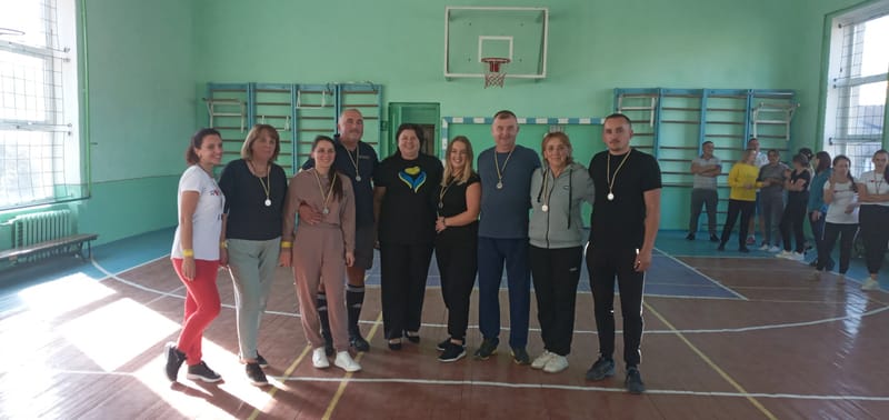 Спортивні змагання серед педагогів Мостищини