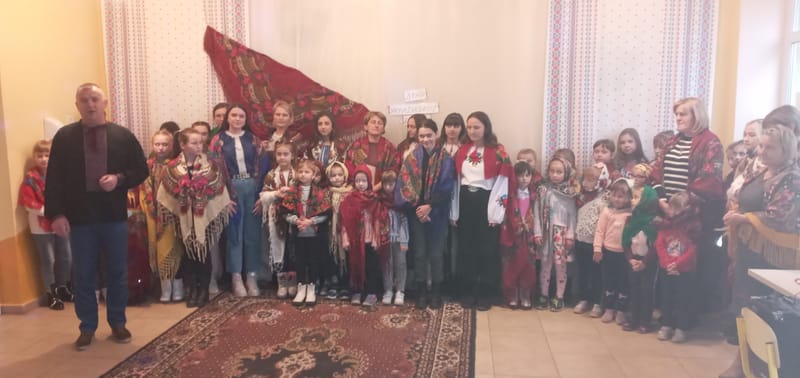 Флешмоб до Дня української хустки…