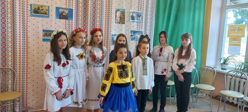 Тиждень поезії під назвою: «Хотіла б я піснею стати…»