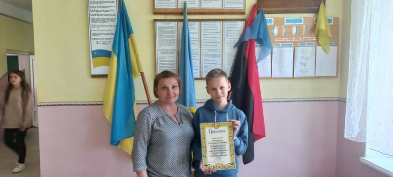 виставка-конкурс малюнків «Мальовнича Україна»