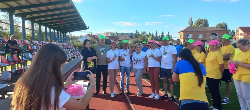 змагання серед  працівників закладів освіти Мостищини, приурочений до Дня фізичної культури та спорту