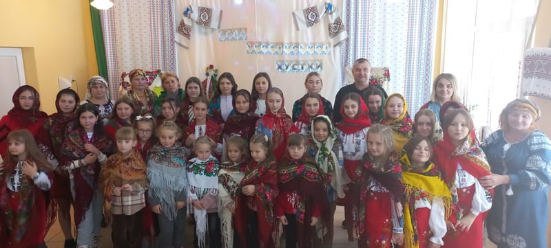 День української хустки.