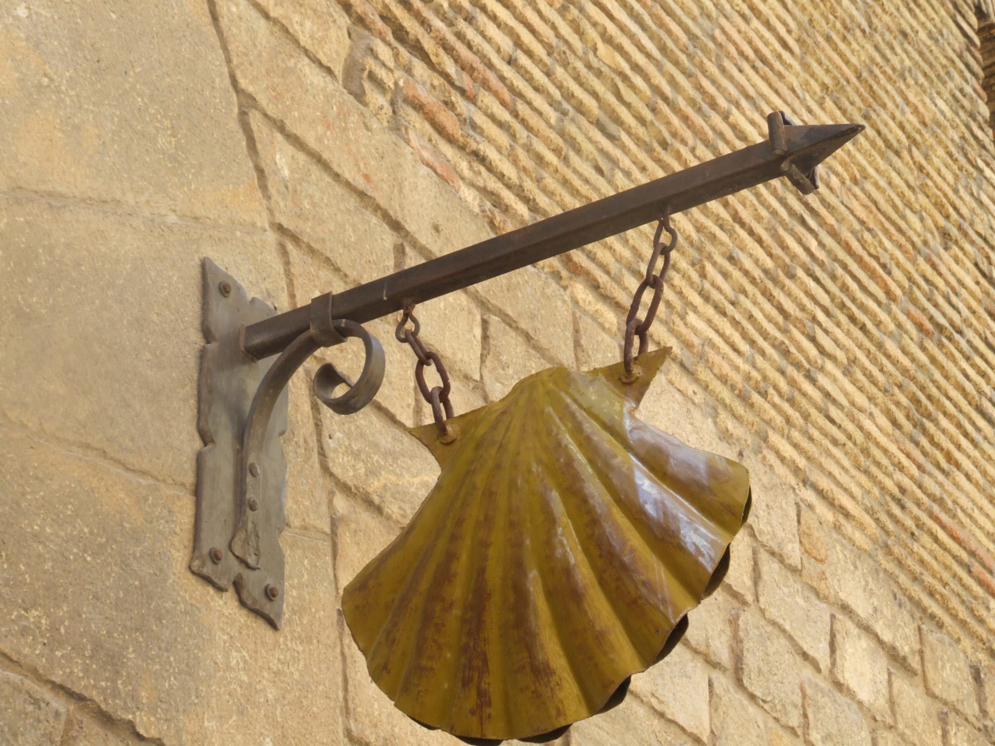 Qué se encuentra en el Camino de Santiago