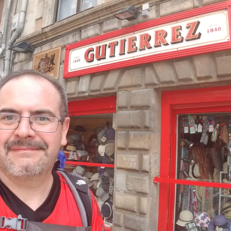 4 Camino Virtual El Camino Francés Roncesvalles a Pamplona por el peregrino y representante en EU Juan de Dios