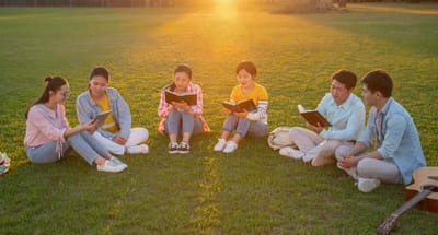 All People Live in God's Light