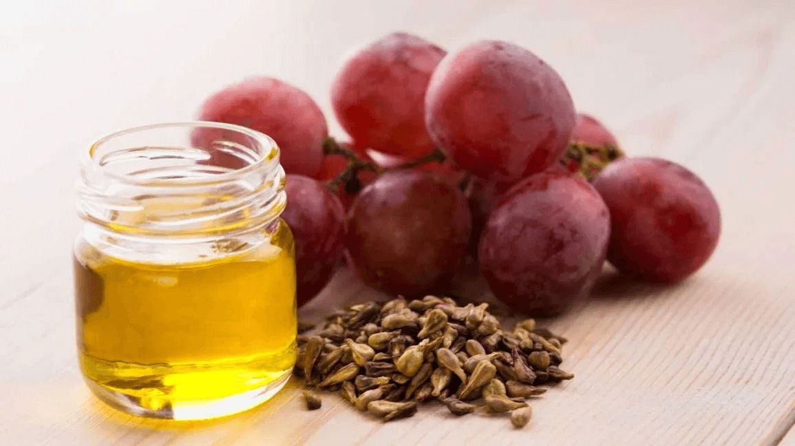 Grapeseed Oil — Is It a Healthy Cooking Oil?