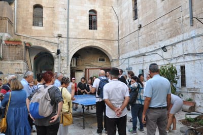 גדולים בהנאות קטנות עטופים באהבה  מועדון מטיילים  image