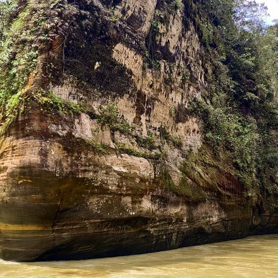 CAÑÓN DEL INDIO ACOSTADO