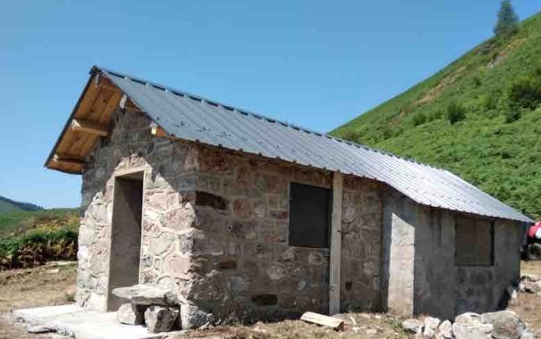 CABANE de LABÈRE