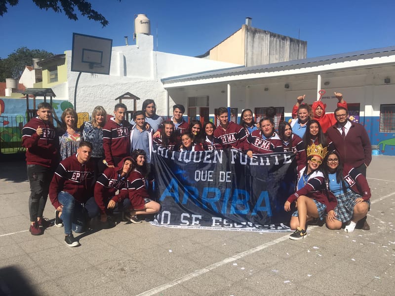 Presentación buzos egresados - Nivel Secundario