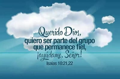 Todavía su mano está extendida.