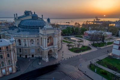من نحن  image
