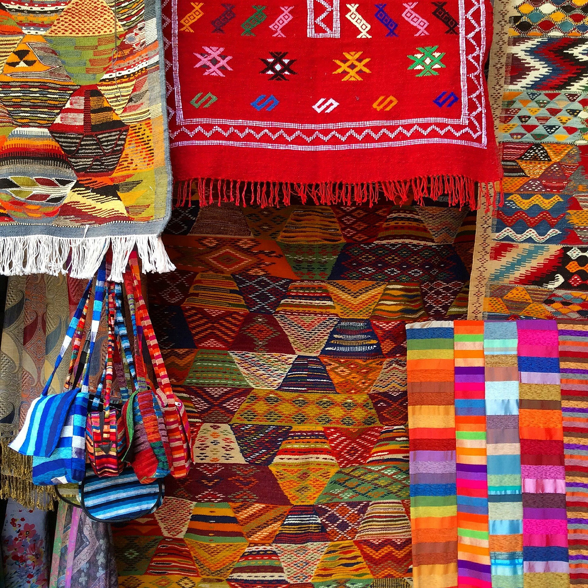 2 DAYS TOUR FROM MARRAKECH TO MERZOUGA DESERT AND BACK TO MARRAKECH