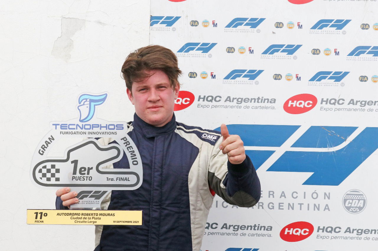 MOLINA GANÓ NUEVAMENTE Y ACORTA EN EL CAMPEONATO