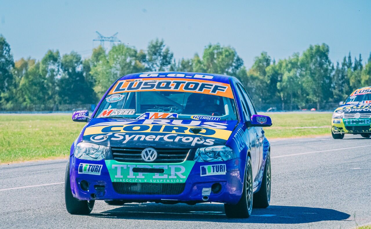 Una rotura la obligó a abandonar cuando se acercaba al podio