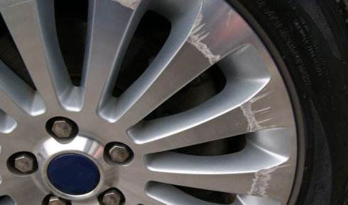 How to fix aluminum alloy wheel scratches?