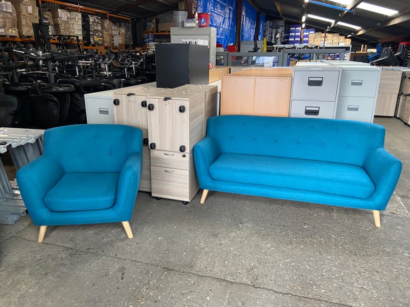 SOFA, ARMCHAIR/ TUBCHAIRS AND COFFEE TABLES AND UPLIGHTERS