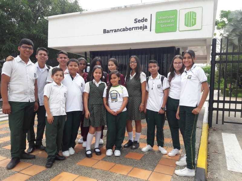 Participación en Olimpiadas de matemáticas de secundaria  organizada por  la UIS en este 2019.