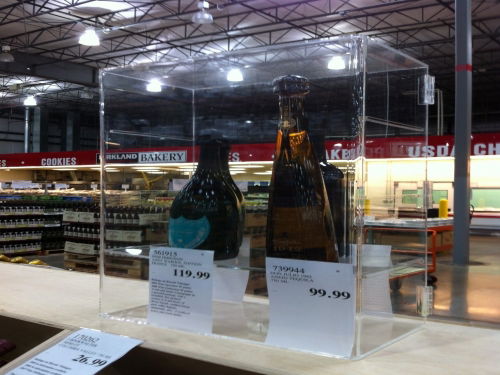 Acrylic wine showcase