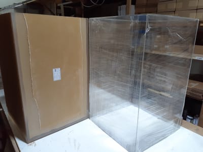 Custom Museum Acrylic Cases