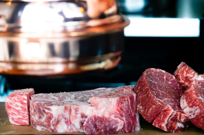 мясо и субпродукты со скотобоен необработанные