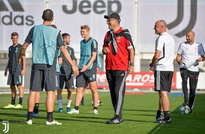 Sarri Tidak Bisa Gunakan Trio Juventus Bersamaan