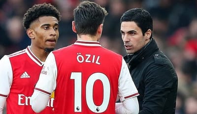 Mesut Oezil Cocok Bermain Sepak Bola Menyerang