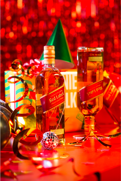 Shake Up The Season! La Invitacion De Johnnie Walker A Celebrar Y Caminar Juntos El Final De Año