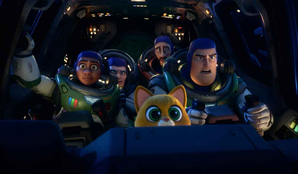 El Estreno De Lightyear De Disney Y Pixar, Tambien Se Exhibe Con Funciones Dobladas Al Español Con Subtitulos Descriptivos En Cinepolis