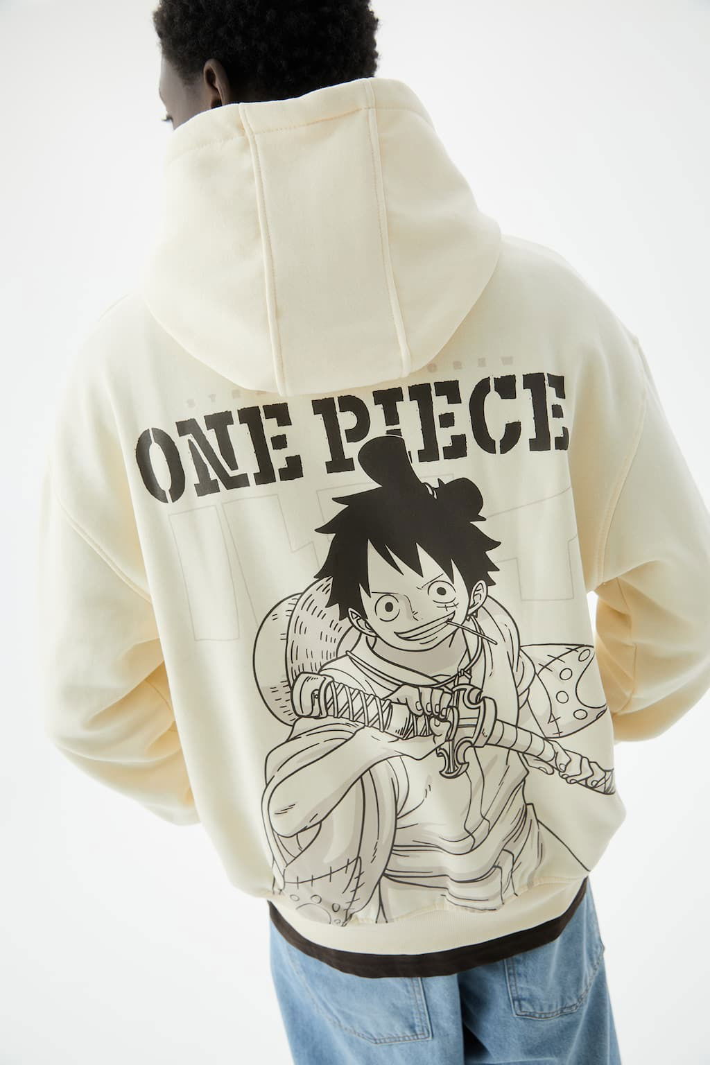 One Piece A La Vista En Pull & Bear