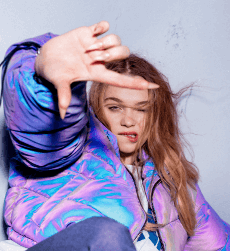 Mardoll, La Joven Artista Procedente De Hungria, Lanza "Overwhelmed"