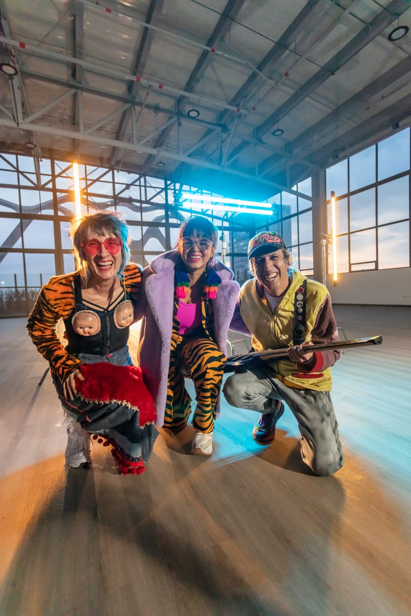 "Bios. Vidas Que Marcaron La Tuya" Dedicado A La Banda Colombiana Aterciopelados