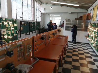 ESPECIALIDAD DE ELECTRICIDAD image