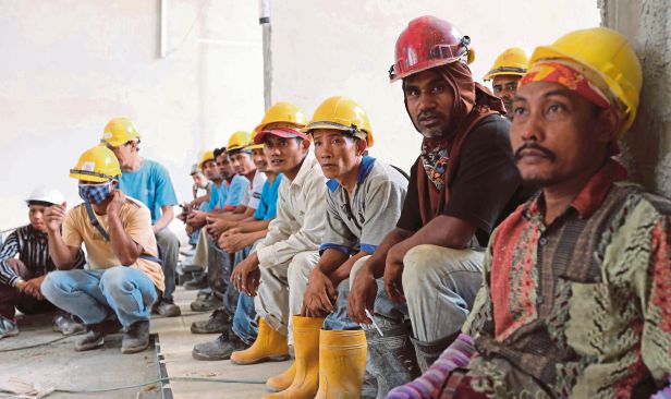 Contoh Karangan 3: Kesan Kemasukan Warga Asing ke Malaysia