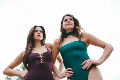 buyingswimsuits image