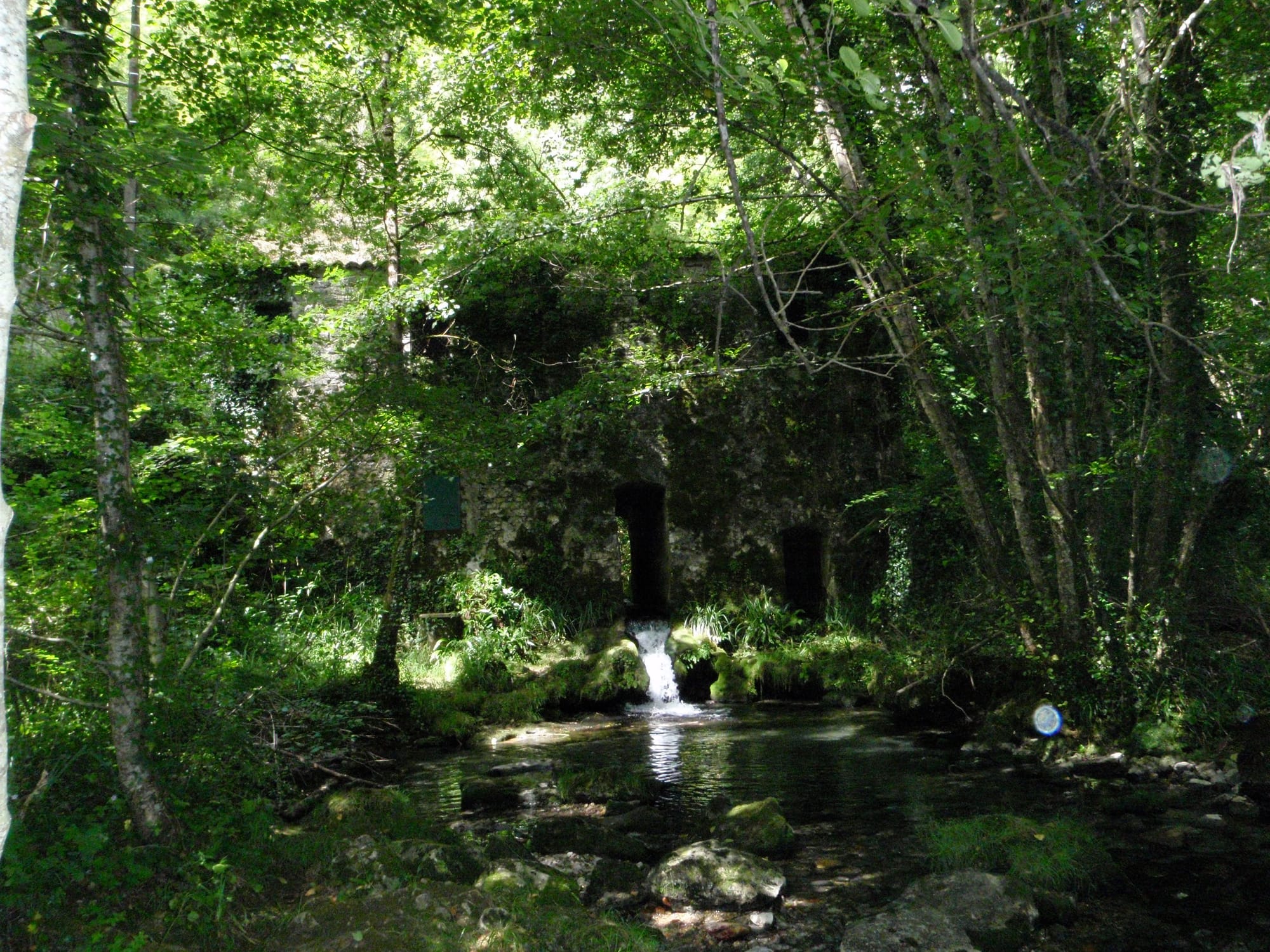 Source de Touries, le parcours de 2km Kayman Canoes