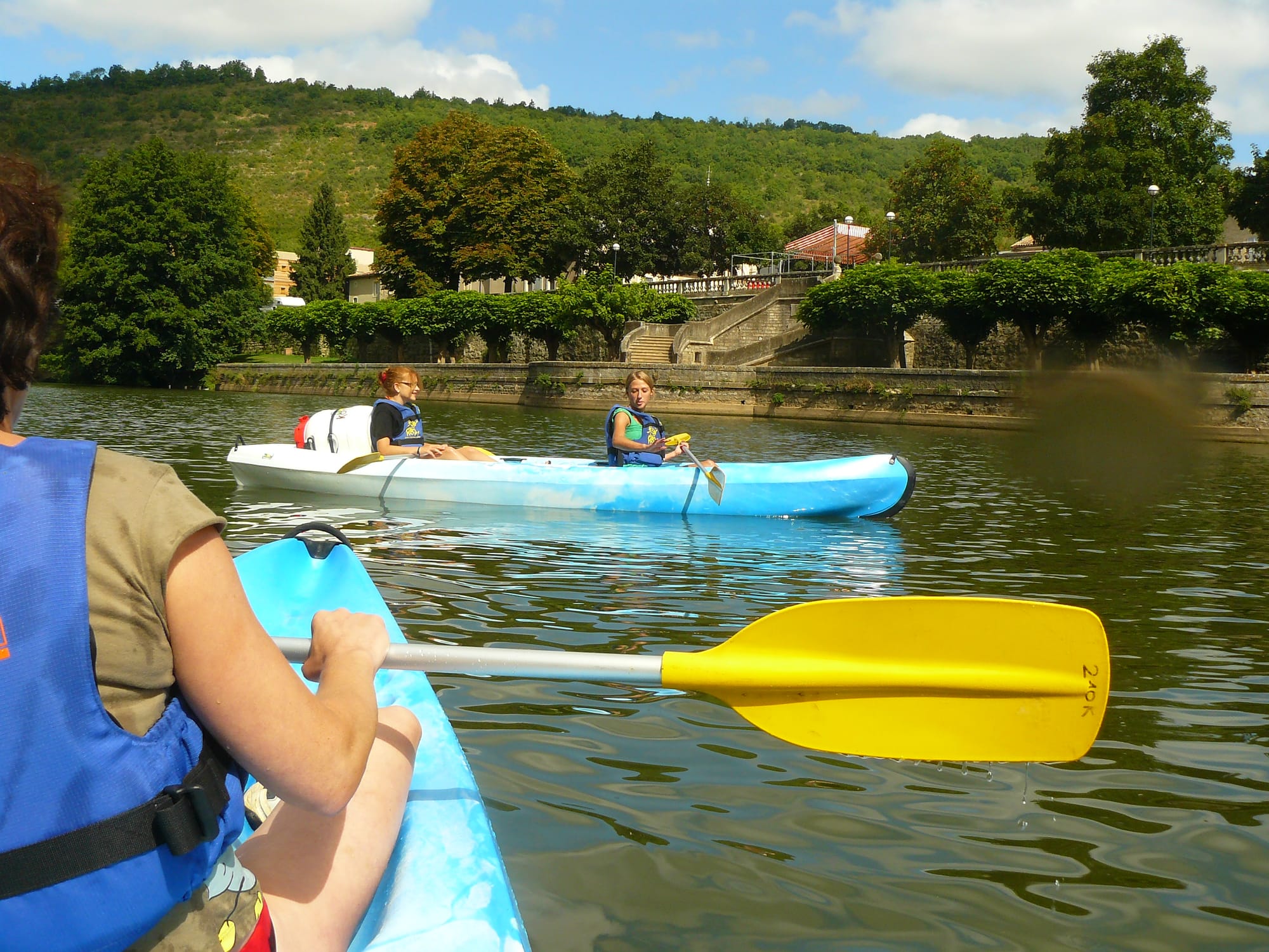 Saint Antonin Noble Val vue en canoes Kayman