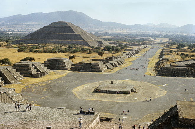 La calzada de los Muertos