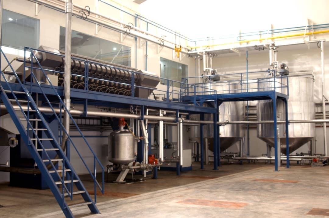 Tanques de Licor y Prensa