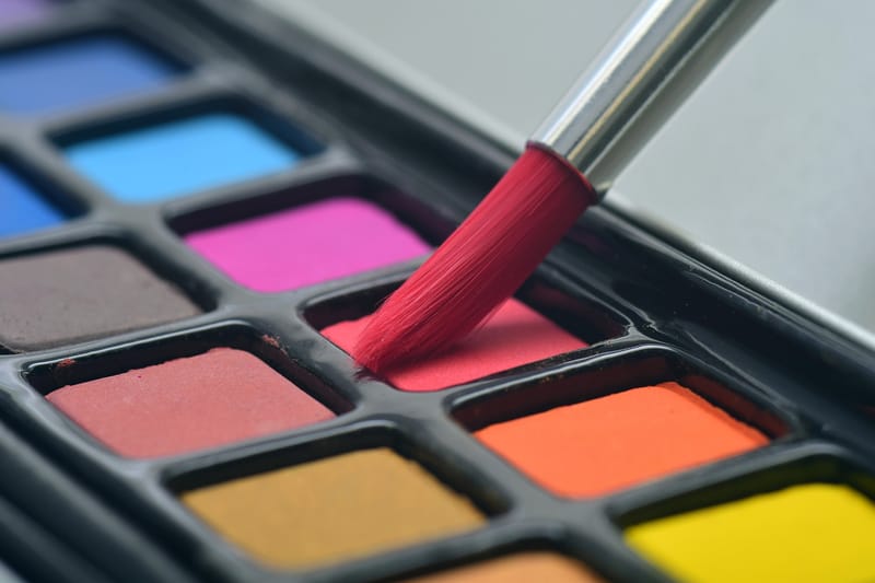 FROM DARK BLACK TO BRIGHT PINTK Tamar Hazut