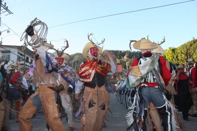 Costumbres, fiestas y tradiciones en Hidalgo image