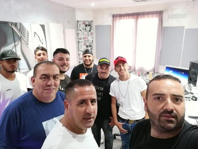 ragazzi con nuovi progetti