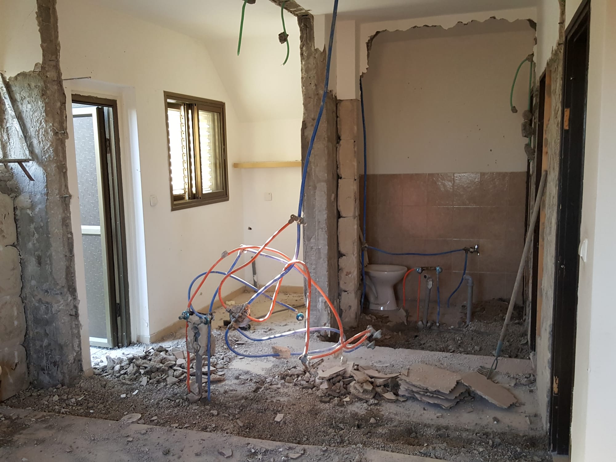 שיפוץ והרחבה בית קיים