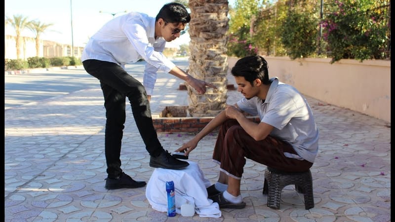 المسيح ظهر في هيئة شاب و دخل الي الدير في اخميم ولم يعرفه احد _ شوف اللي حصل