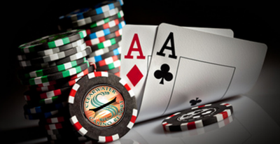 Perbedaan Permainan Poker Online vs Slot